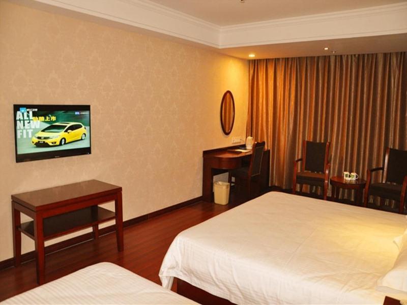 Greentree Inn Jiangsu Taizhou Taixing East Guoqing Road Rt-Mart Business Hotel Екстериор снимка