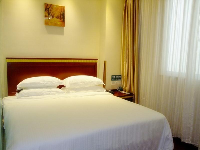 Greentree Inn Jiangsu Taizhou Taixing East Guoqing Road Rt-Mart Business Hotel Екстериор снимка