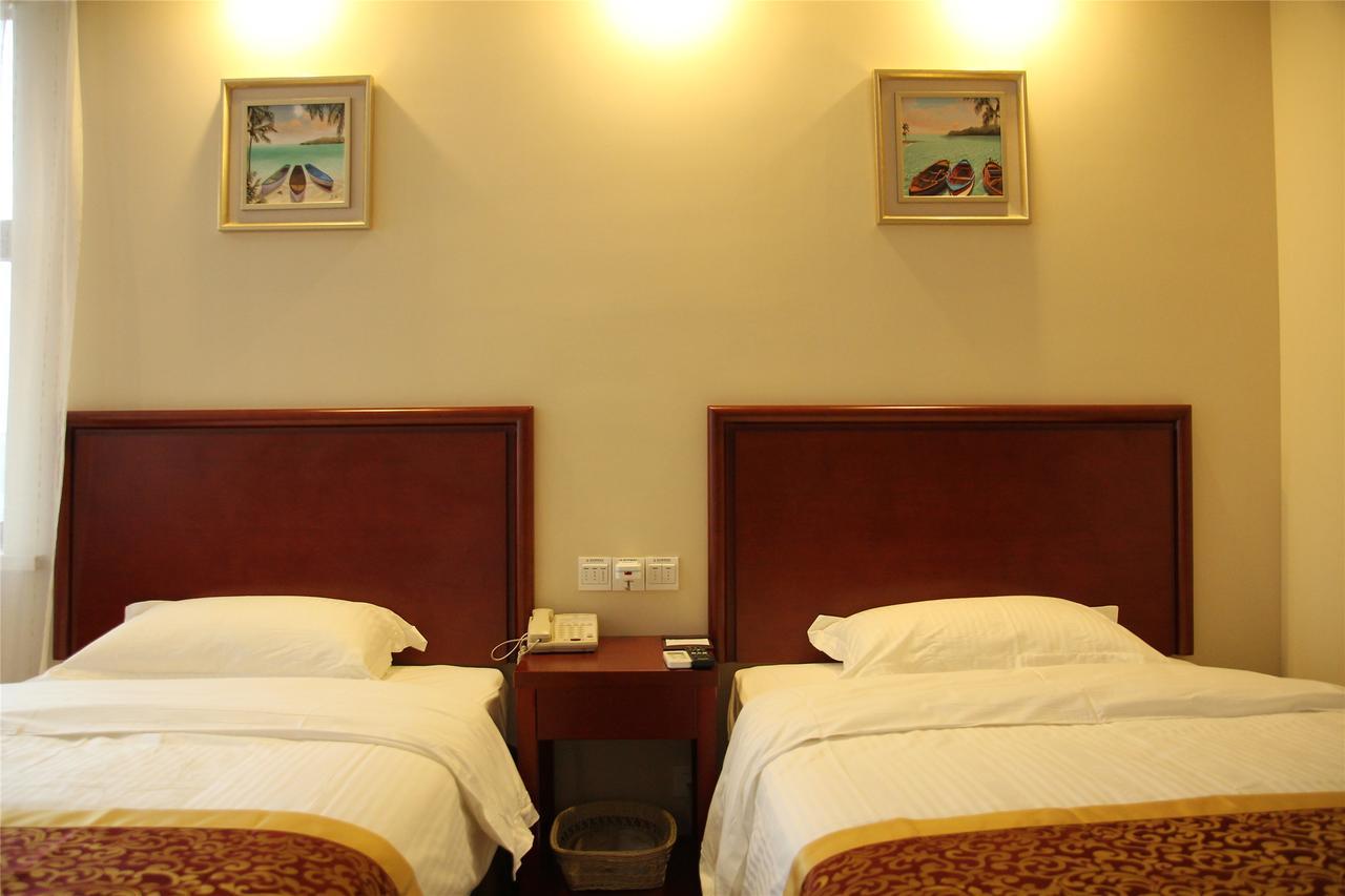 Greentree Inn Jiangsu Taizhou Taixing East Guoqing Road Rt-Mart Business Hotel Екстериор снимка