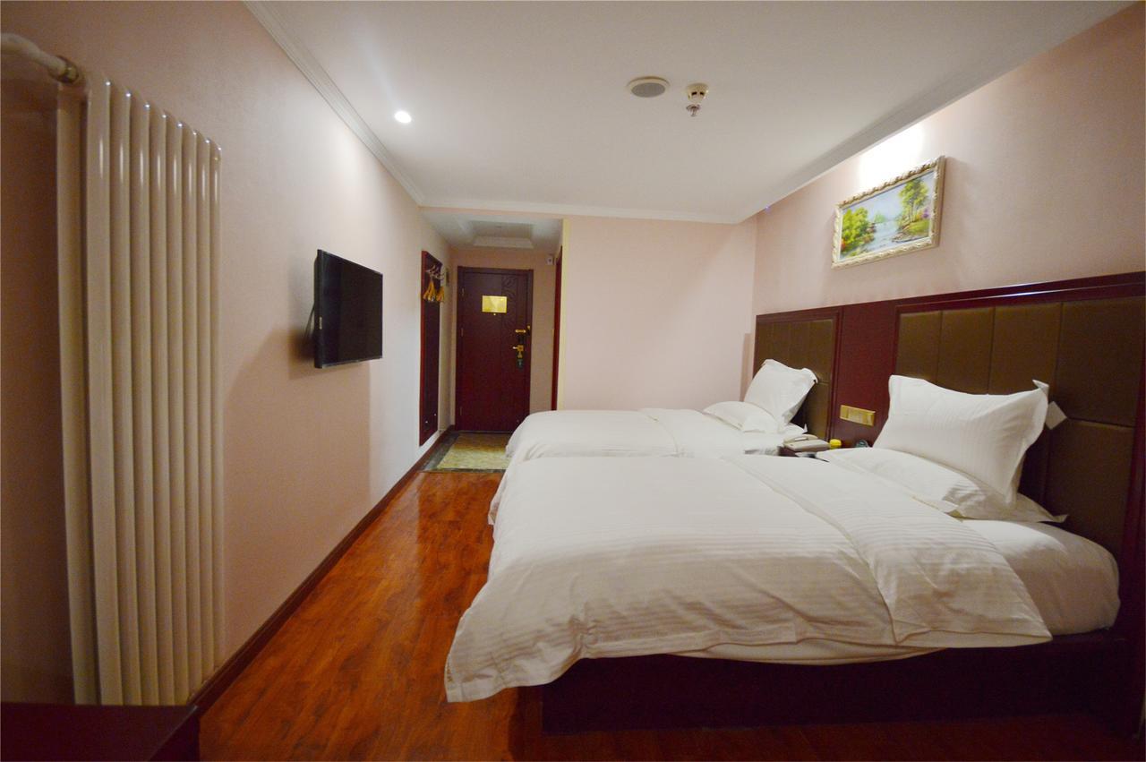 Greentree Inn Jiangsu Taizhou Taixing East Guoqing Road Rt-Mart Business Hotel Екстериор снимка