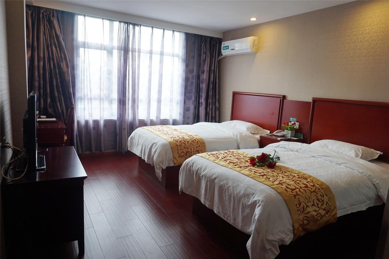 Greentree Inn Jiangsu Taizhou Taixing East Guoqing Road Rt-Mart Business Hotel Екстериор снимка